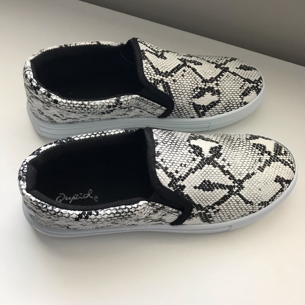 Qupid Snakeskin slip on sneakers